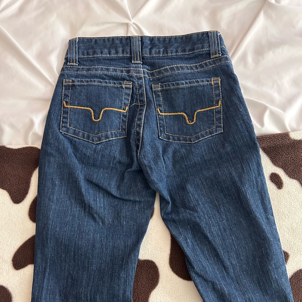 Kimes jeans barely ever worn. the size is 26 waist length 36